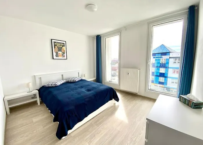 아파트 Two-room With Garage In The Center